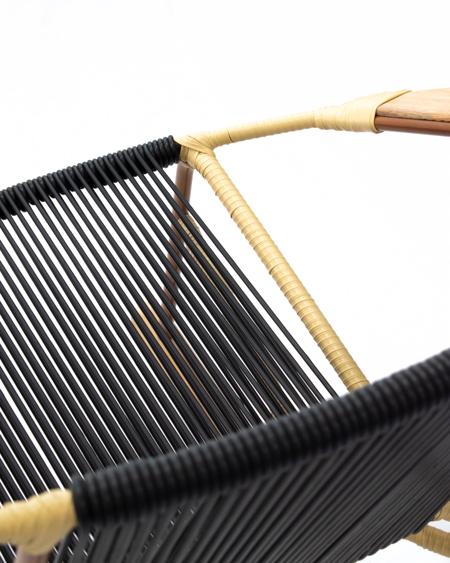 Solido Rocking Chair